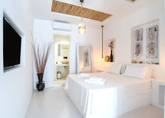 Helmos Premium Naxos City