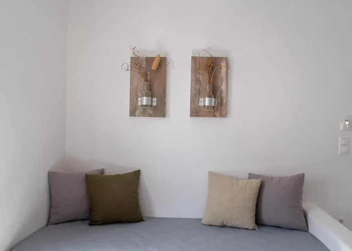 Helmos Premium Naxos City